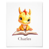 Personalized Baby Dragon Reading Custom Art Print Foto Afdruk (Voorkant)