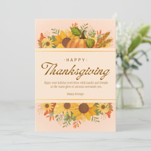 Personalized Beige Simple Thanksgiving Feestdagenkaart (Staand voorkant)