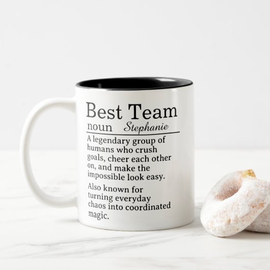Personalized Best Team Definition Tweekleurige Koffiemok (Met donut)