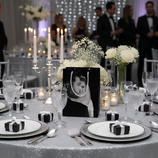 Personalized Black & White Photo Gift Bag Medium Cadeauzakje