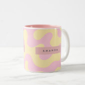 Personalized Blush Pink and Pastel Yellow Abstract Tweekleurige Koffiemok (Voorkant rechts)