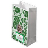 Personalized Christmas Bag Gray Serif Font Klein Cadeauzakje (Achterkant Gekanteld)