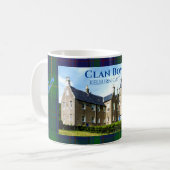 Personalized Clan Boyle's Kelburn Castle & Tartan Koffiemok (Voorkant links)