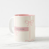 Personalized Coquette Blush Pink Bow Ribbon  Tweekleurige Koffiemok (Voorkant links)