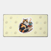 Personalized Cozy Calico Cat Large Desk Mat (Voorkant)