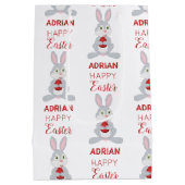 Personalized Cute Easter Rabbit Red Easter Egg  Medium Cadeauzakje (Achterkant)