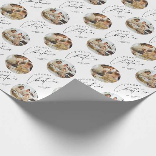 Personalized Cute Elegant Family Photo Christmas Cadeaupapier (Hoek)