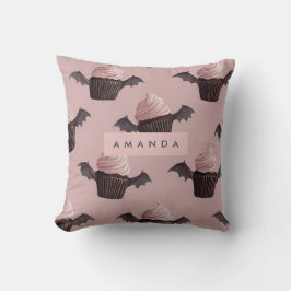 Personalized Cute Halloween Spooky Bat Cupcake Kussen
