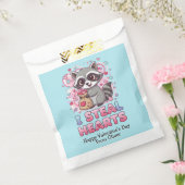 Personalized Cute Raccoon Classroom Valentine Bedankzakje (Gezegeld)