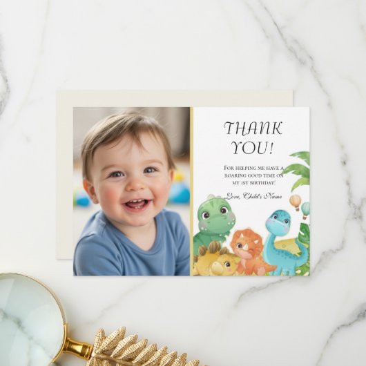 Personalized Dino 1st Birthday Thank You Bedankkaart (Voorkant / Achterkant in situ)