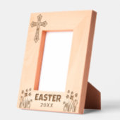 Personalized Easter Cross with Daffodils Gegraveerde Lijstjes (Links)