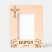 Personalized Easter Cross with Daffodils Gegraveerde Lijstjes (Voorkant)