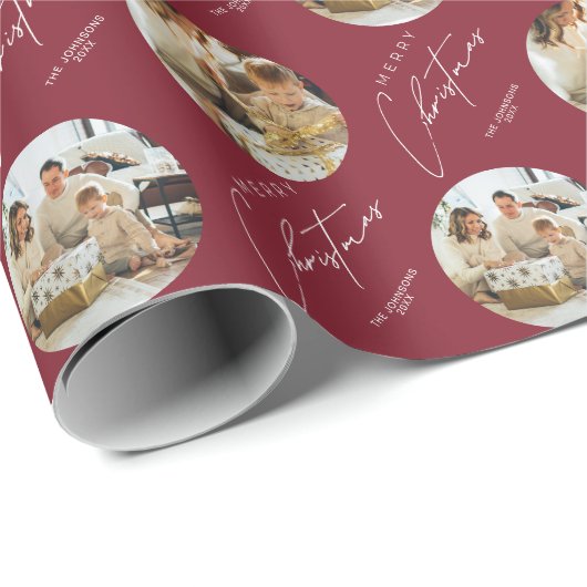 Personalized Elegant Family Photo Red Christmas Cadeaupapier (Rol Hoek)