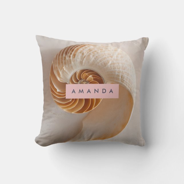 Personalized Elegant Seashell Spiral Coastal Kussen (Voorkant)