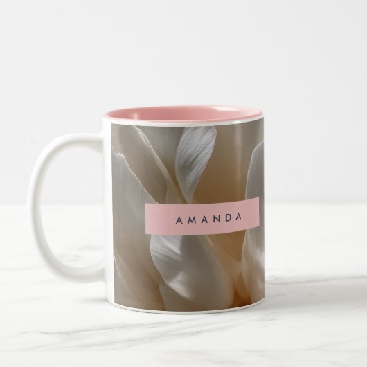 Personalized Elegant White Peony Bloom Tweekleurige Koffiemok (Links)