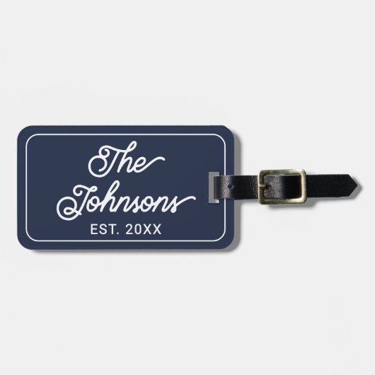 Personalized Family Name in Elegant Script Navy Bagagelabel (Voorkant horizontaal)