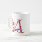 Personalized Floral Initial Mug – Letter M Koffiemok (Voorkant links)