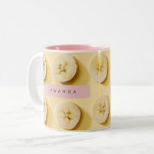 Personalized Fun Banana Slice Yellow  Tweekleurige Koffiemok (Voorkant links)