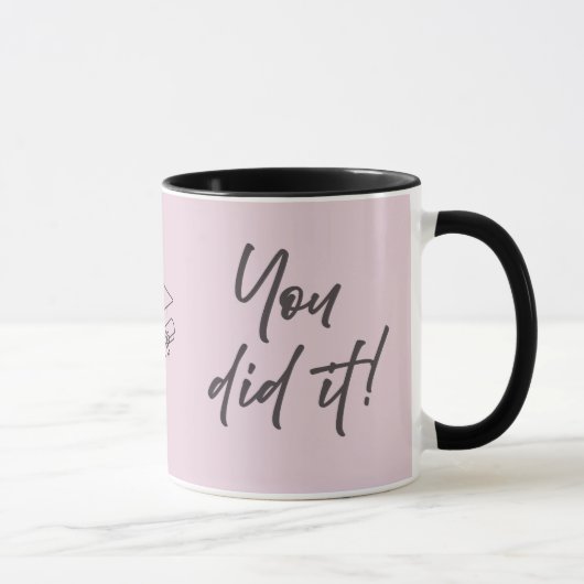 Personalized Graduate Mug – Elegant Script Style Mok (Rechts)