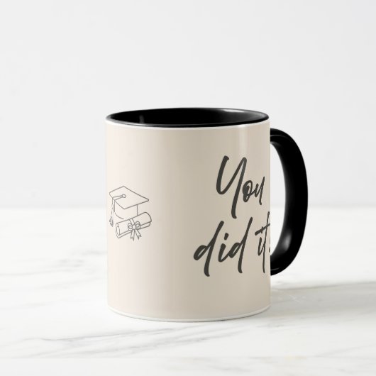 Personalized Graduate Mug – Elegant Script Style Mok (Voorkant rechts)