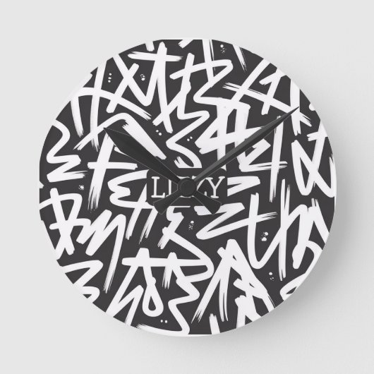 Personalized Graffiti Name Pattern — Custom Urban Ronde Klok (Voorkant)