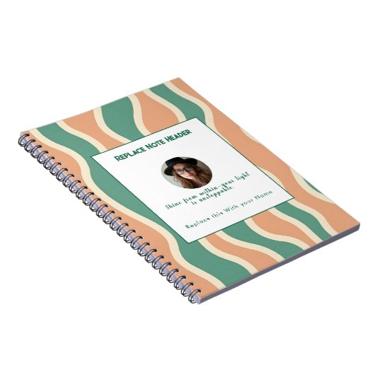 Personalized Green and Orange Wave Patterned  Notitieboek (Rechterzijde)