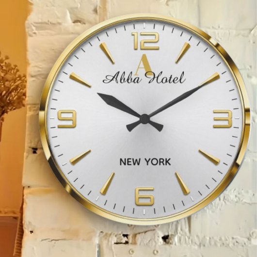 Personalized Hotel Name Luxury Gold Silver  Grote Klok