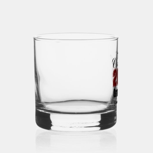 Personalized Maroon Black Class of 2026 Graduation Whisky Glas (Rechts)