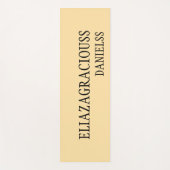 Personalized Minimalist Yoga Mat with Cute Name (Voorkant)