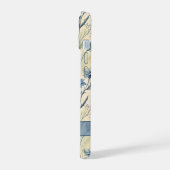 Personalized Name Blue Wildflowers iPhone 15 Case (Linkerkant)