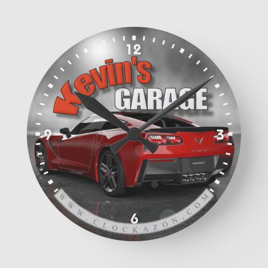 Personalized Name Corvette Garage Clock Ronde Klok (Voorkant)
