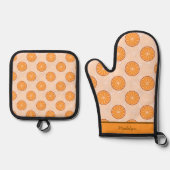 Personalized name fruit orang and brown ovenwant & pannenlap set (Voorkant)