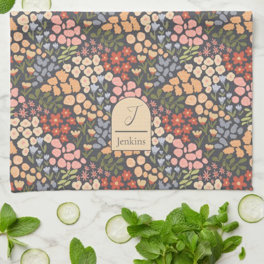 Personalized Name & Initial Floral Kitchen Towel Theedoek (Gevouwen)