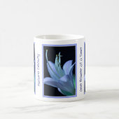 Personalized Nature Beauty Hosta Flower in Blue Koffiemok (Center)