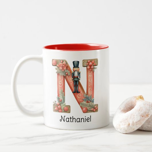 Personalized Nutcracker Monogram N Christmas  Tweekleurige Koffiemok (Met donut)