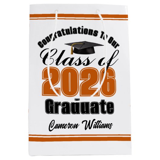 Personalized Orange Class of 2026 Graduation Medium Cadeauzakje (Voorkant)