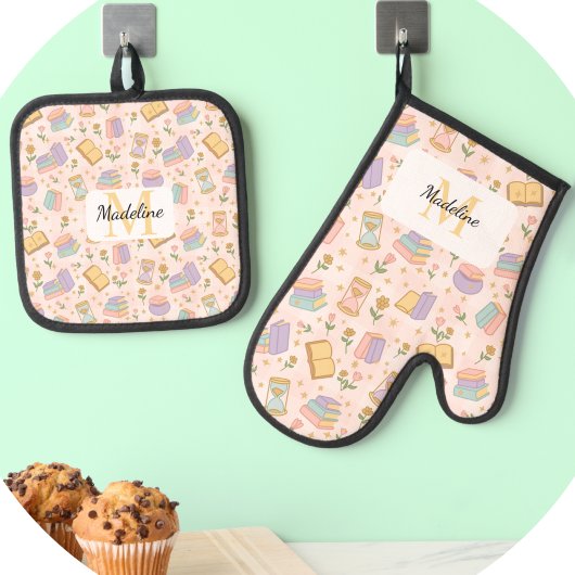 Personalized Pastel Kitchen Magic Pink Ovenwant & Pannenlap Set