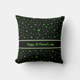 Personalized Pattern of green shamrocks with pearl Kussen