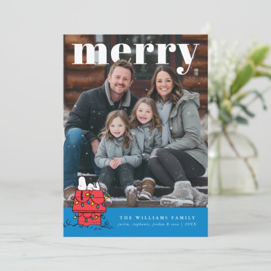 Personalized Photo Holiday Snoopy Doghouse Feestdagenkaart (Staand voorkant)