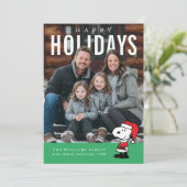 Personalized Photo Holiday Snoopy Doghouse Feestdagenkaart (Staand voorkant)