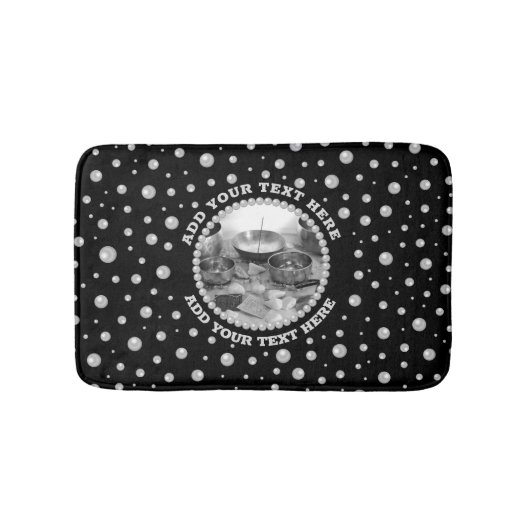 Personalized Photo with Pearls Circle on Black Badmat (Voorkant)