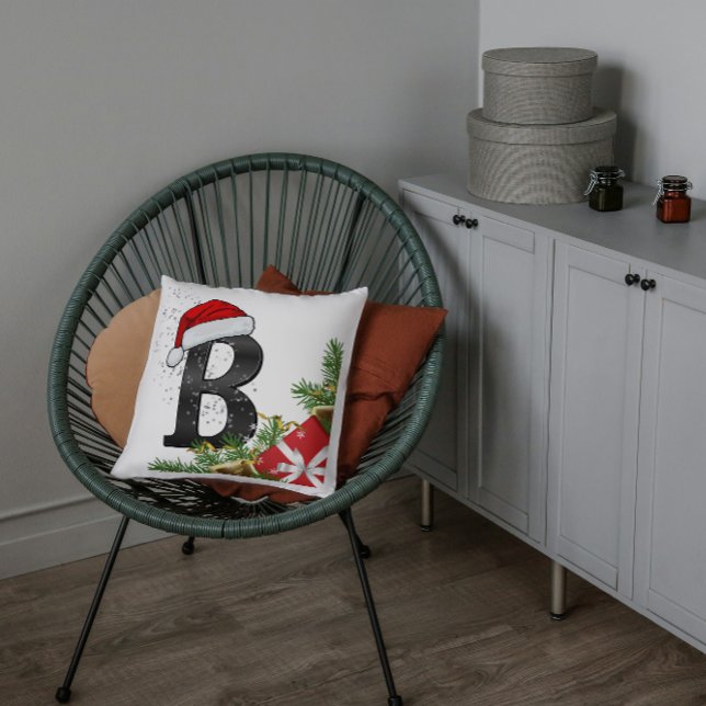 Personalized pillow with Letter Kussen (Creator heeft geüpload)