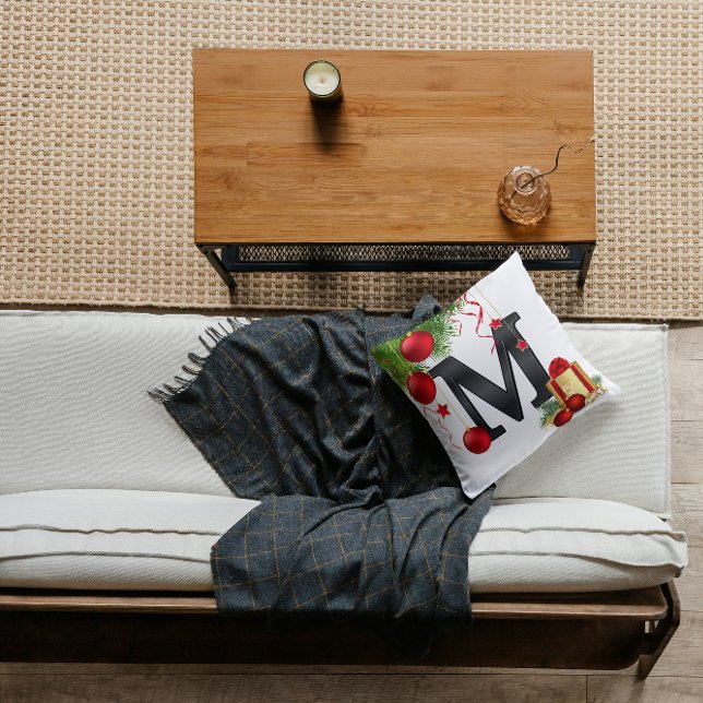 Personalized pillow with Letter Kussen (Creator heeft geüpload)