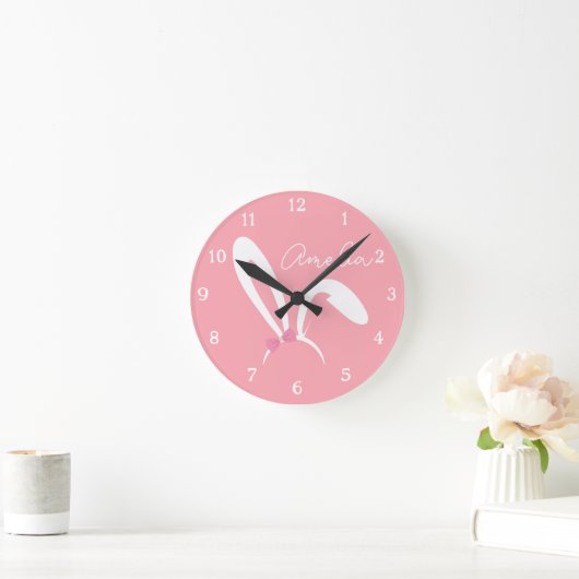 Personalized Pink Bunny Nursery Wall Clock Cute Ronde Klok (Huis)