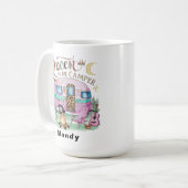 Personalized "Queen of the Camper" Glamping Koffiemok (Voorkant links)