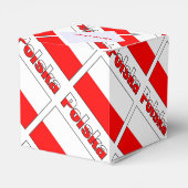 Personalized Red Name Polska Flag Tiled Heart Bedankdoosjes (Achterkant)