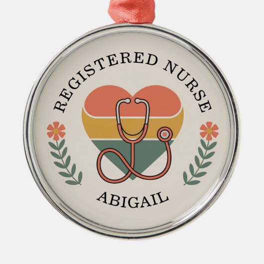 Personalized Registered Nurse Retro Heart Metalen Ornament (Voorkant)