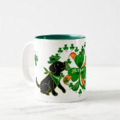 PErsonalized St. Patrick's Day Black Labrador Tweekleurige Koffiemok (Voorkant links)