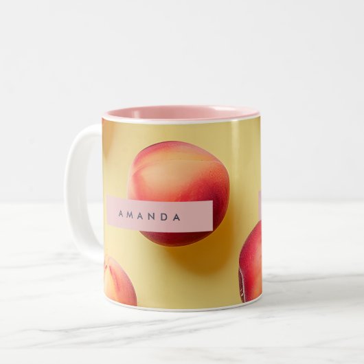 Personalized Sunny Peach Bliss Tweekleurige Koffiemok (Voorkant links)
