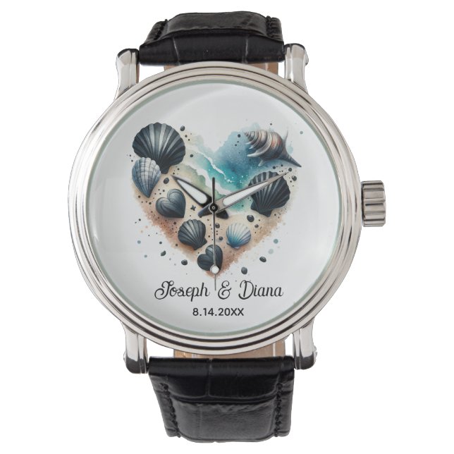 Personalized Valentine Anniversary Seashell Heart Horloge (Voorkant)
